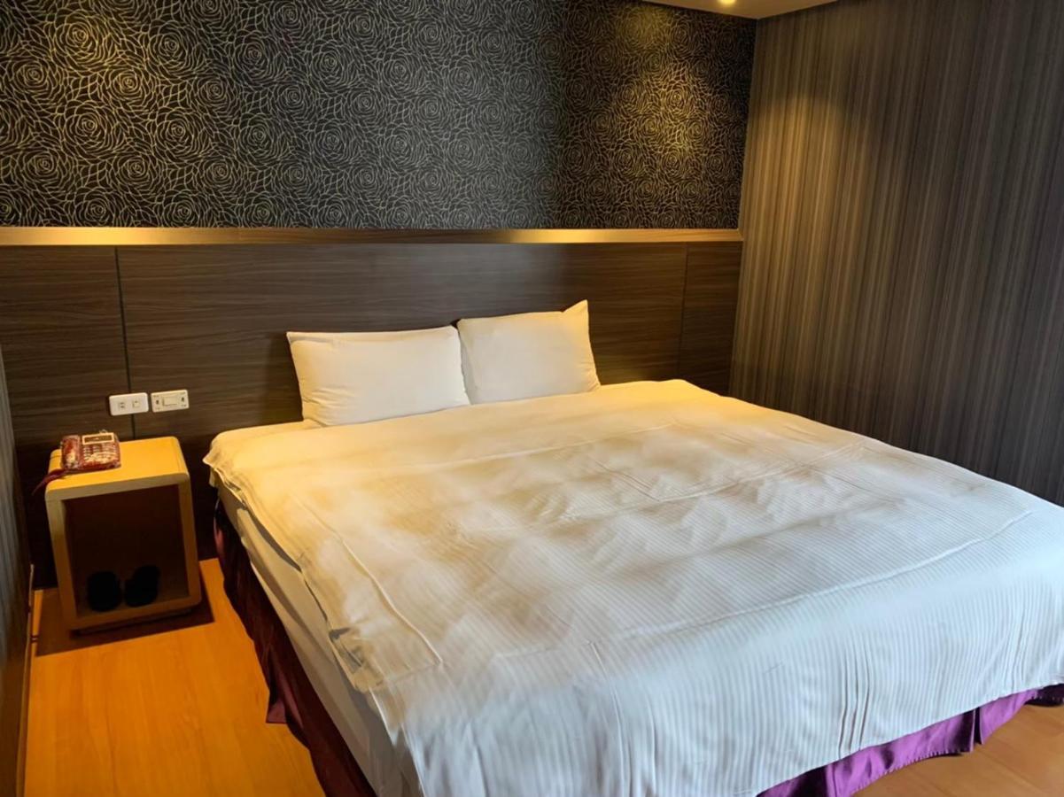 Long Siang Hotel Kaohsiung Esterno foto