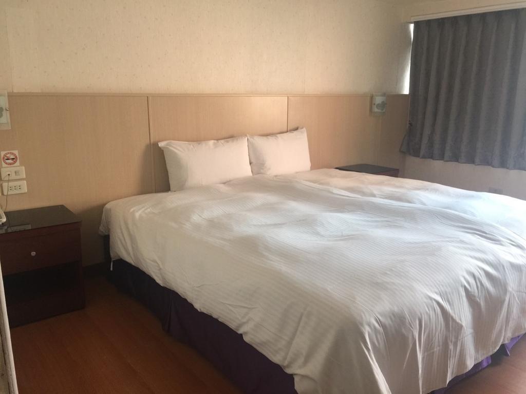 Long Siang Hotel Kaohsiung Esterno foto