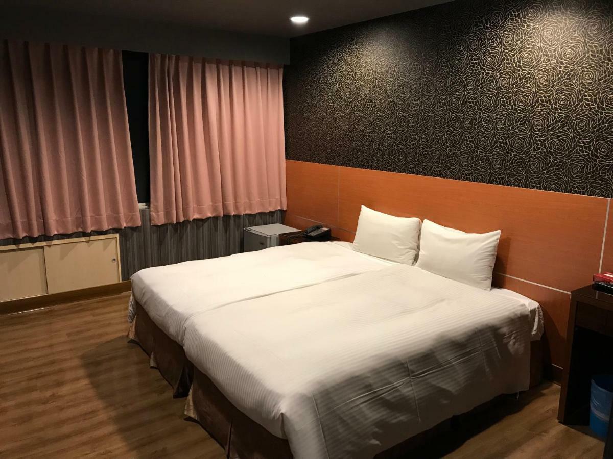 Long Siang Hotel Kaohsiung Esterno foto