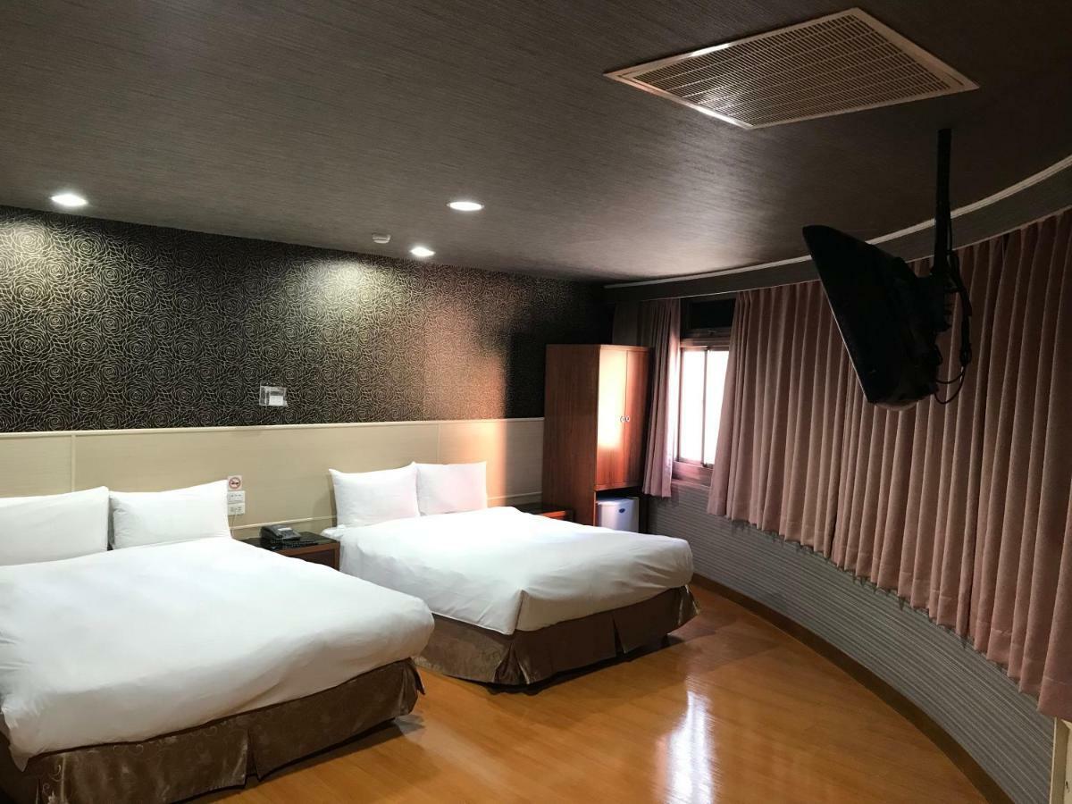 Long Siang Hotel Kaohsiung Esterno foto
