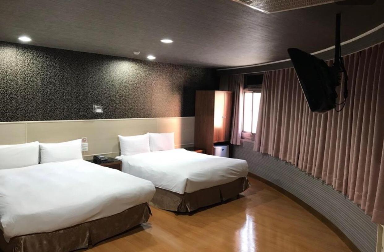 Long Siang Hotel Kaohsiung Esterno foto